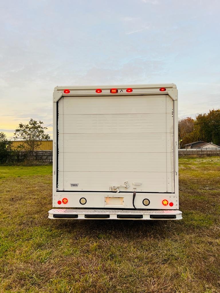 2012 Ford F59